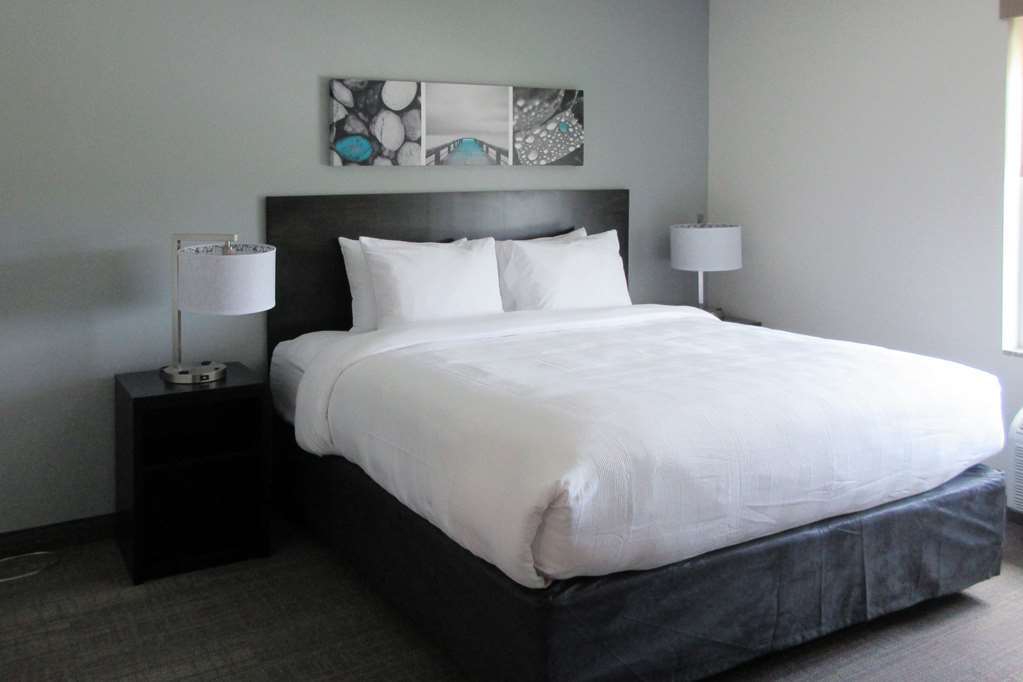 Mainstay Suites Sarasota I-75 Fruitville Room photo