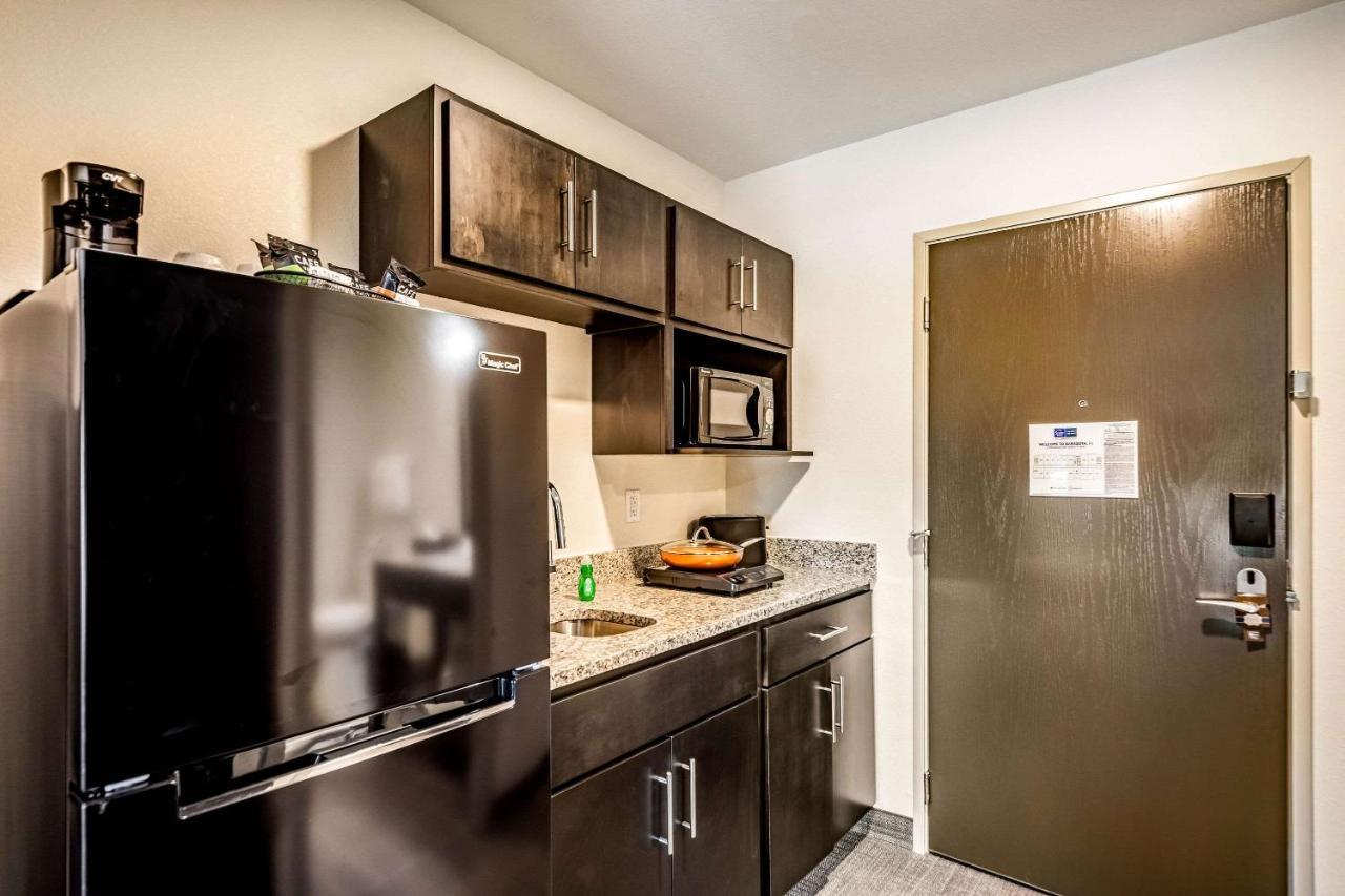 Mainstay Suites Sarasota I-75 Fruitville Exterior photo
